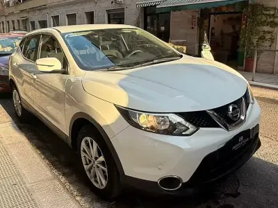 Usata Nissan Qashqai 110 CV (80 kW) 2016 Bianco SUV