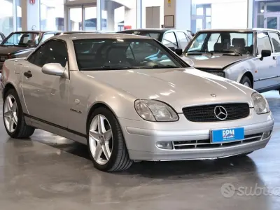 Usata Mercedes SLK200 192 CV (141 kW) 1999 Grigio Cabrio