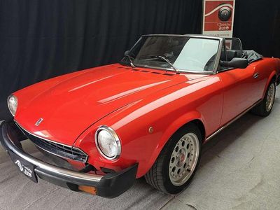 Usata Fiat 124 Spider 105 CV (77 kW) 1984 Rosso Cabrio