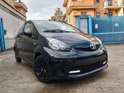 Usata Toyota Aygo 69 CV (50 kW) 2013 Nero Utilitaria