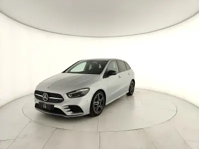 Usata Mercedes B180 Advanced Plus 116 CV (85 kW) 2024 Grigio Utilitaria