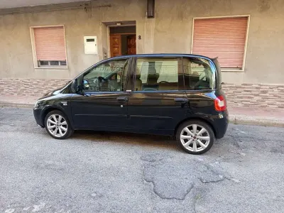 Usata Fiat Multipla Dynamic 120 CV (88 kW) 2006 Monovolume