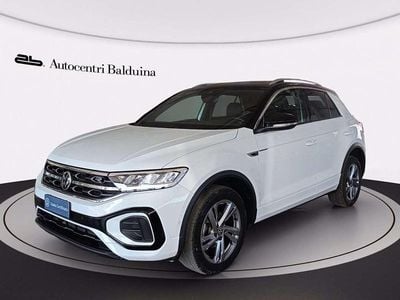 Bianco/ nero Usata 2022 VW T-Roc R-line SUV | 22.500 € (Buon prezzo)