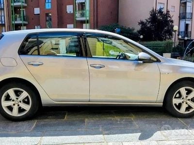 Usata VW Golf VII 110 CV (80 kW) 2015 Grigio Utilitaria