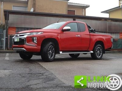 Usata Mitsubishi L200 Select 150 CV (110 kW) 2020 Rosso Pick-up