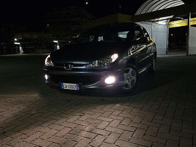 Usata Peugeot 206 88 CV (64 kW) 2005 Blu Berlina