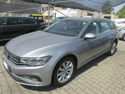 Usata VW Passat Business 150 CV (110 kW) 2021 Grigio Station wagon