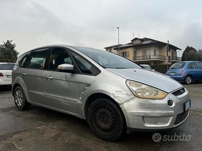 Usata Ford S-MAX Titanium 125 CV (91 kW) 2007 Grigio Monovolume