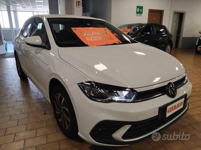 Usata VW Polo Life 95 CV (69 kW) 2022 Pure white / pastello Utilitaria