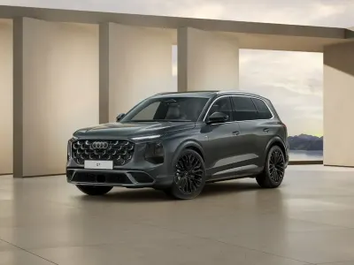 Nuova Audi Q7 S-Line 299 CV (219 kW) 2026 Grigio daytona perlato SUV