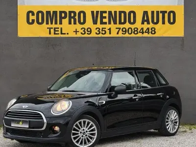 Begagnad Mini One D 95 HK (69 kW) 2017 Svart Halvkombi