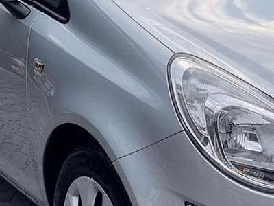 Usata Opel Corsa 58 CV (42 kW) 2013 Utilitaria