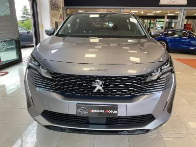 Usata Peugeot 3008 Business-Line 131 CV (96 kW) 2021 Grigio SUV