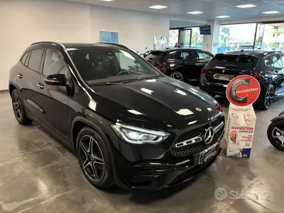 Usata Mercedes GLA180 Premium 116 CV (85 kW) 2022 Nero SUV