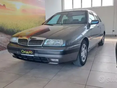 Usata Lancia Kappa 145 CV (106 kW) 1995 Grigio Berlina