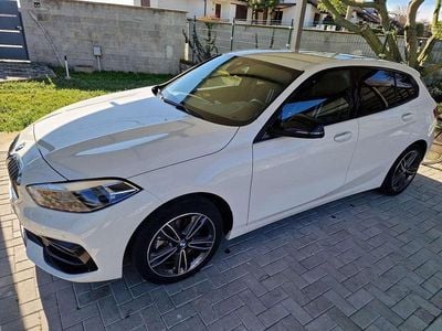 Usata BMW 116 Sport Line 116 CV (85 kW) 2020 Bianco Utilitaria