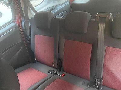 Usata Fiat Doblò 120 CV (88 kW) 2012 Monovolume