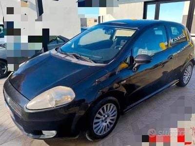 Usata Fiat Grande Punto 120 CV (88 kW) 2006 Nero Utilitaria