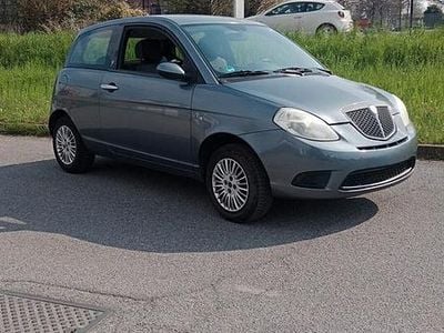 Usata Lancia Ypsilon 77 CV (56 kW) 2008 Grigio Utilitaria