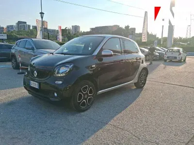 Usata Smart ForFour 71 CV (52 kW) 2019 Nero Utilitaria