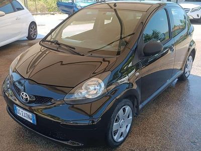Usata Toyota Aygo Sol 68 CV (50 kW) 2008 Nero Utilitaria