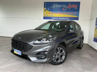Usata Ford Kuga ST-Line 150 CV (110 kW) 2021 Grigio scuro SUV