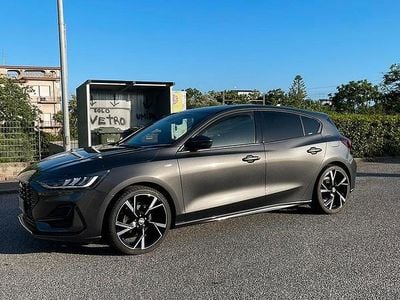 Usata Ford Focus 125 CV (91 kW) 2022 Grigio Berlina