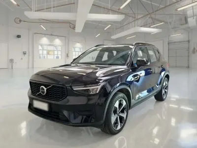 Usata Volvo XC40 Plus 163 CV (119 kW) 2024 Nero SUV