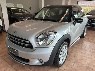 Usata Mini Cooper D Countryman Business 111 CV (81 kW) 2016 Grigio SUV
