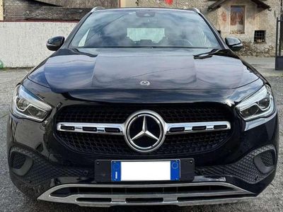Usado Mercedes GLA200 150 CV (110 kW) 2020 Negro SUV