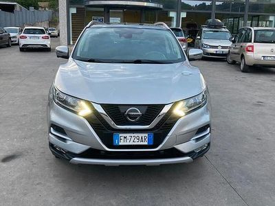 Usata Nissan Qashqai N-Connecta 110 CV (80 kW) 2017 Grigio SUV