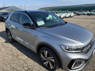 Nuova VW T-Roc R-line Plus 150 CV (110 kW) 2025 Argento SUV