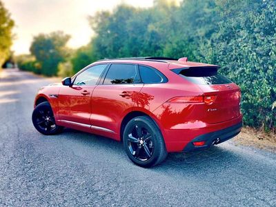 Usata Jaguar F-Pace R-Sport 180 CV (132 kW) 2017 Rosso SUV