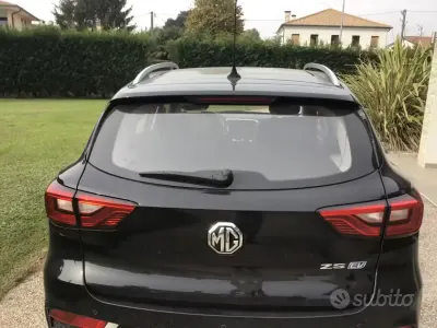 Usata MG ZS 67 kW (92 CV) 2021 Nero SUV