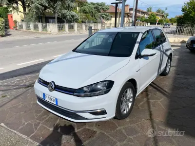 Usata VW Golf VII Executive 131 CV (96 kW) 2019 Bianco Berlina