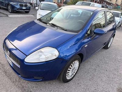 Usata Fiat Grande Punto Dynamic 75 CV (55 kW) 2008 Blu/azzurro Utilitaria