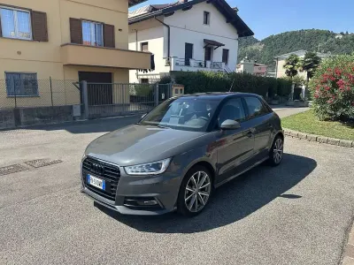 Usata Audi A1 Sportback Admired 90 CV (66 kW) 2018 Grigio Utilitaria