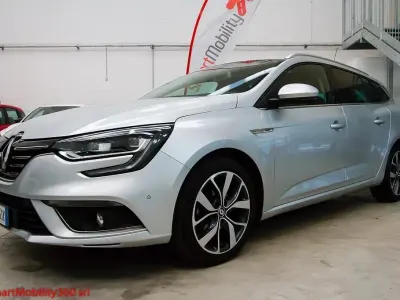 Usata Renault Mégane GrandTour Bose Edition 110 CV (80 kW) 2017 Grigio Station wagon