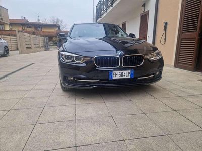 Usata BMW 318 Sport Line 150 CV (110 kW) 2016 Nero Berlina