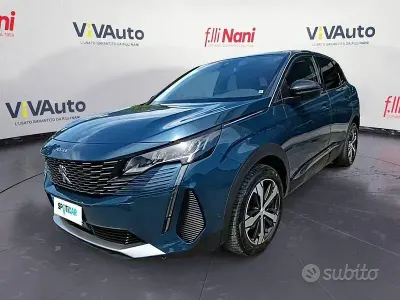 Usata Peugeot 3008 Allure 131 CV (96 kW) 2022 Blu SUV