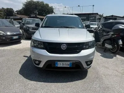 Usata Fiat Freemont Black Code 170 CV (125 kW) 2014 Grigio SUV