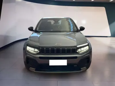 Usado Jeep Avenger Altitude 101 CV (74 kW) 2024 Gris SUV