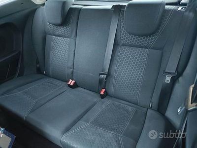 Usata Ford Fiesta 96 CV (70 kW) 2010 Nero Utilitaria