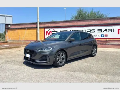 Usata Ford Focus ST-Line 116 CV (85 kW) 2023 Grigio Berlina