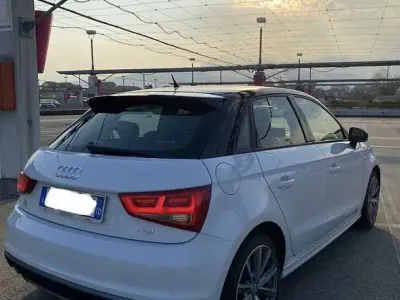 Usata Audi A1 Sportback S-Line 86 CV (63 kW) 2015 Utilitaria