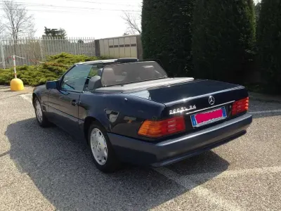 Usata Mercedes SL300 231 CV (169 kW) 1991 Blu/azzurro Cabrio