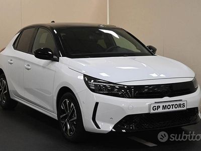 Usata Opel Corsa GS Line 100 CV (73 kW) 2024 Bianco Berlina