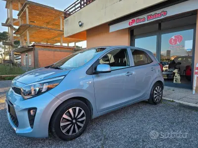 Usata Kia Picanto 67 CV (49 kW) 2019 Blu Utilitaria