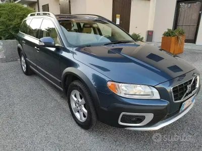 Usata Volvo XC70 185 CV (136 kW) 2009 Bluazzurro Station wagon