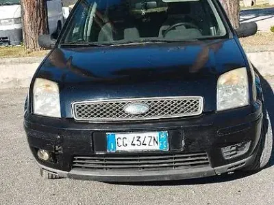 Usata Ford Fusion 68 CV (50 kW) 2004 Nero Utilitaria